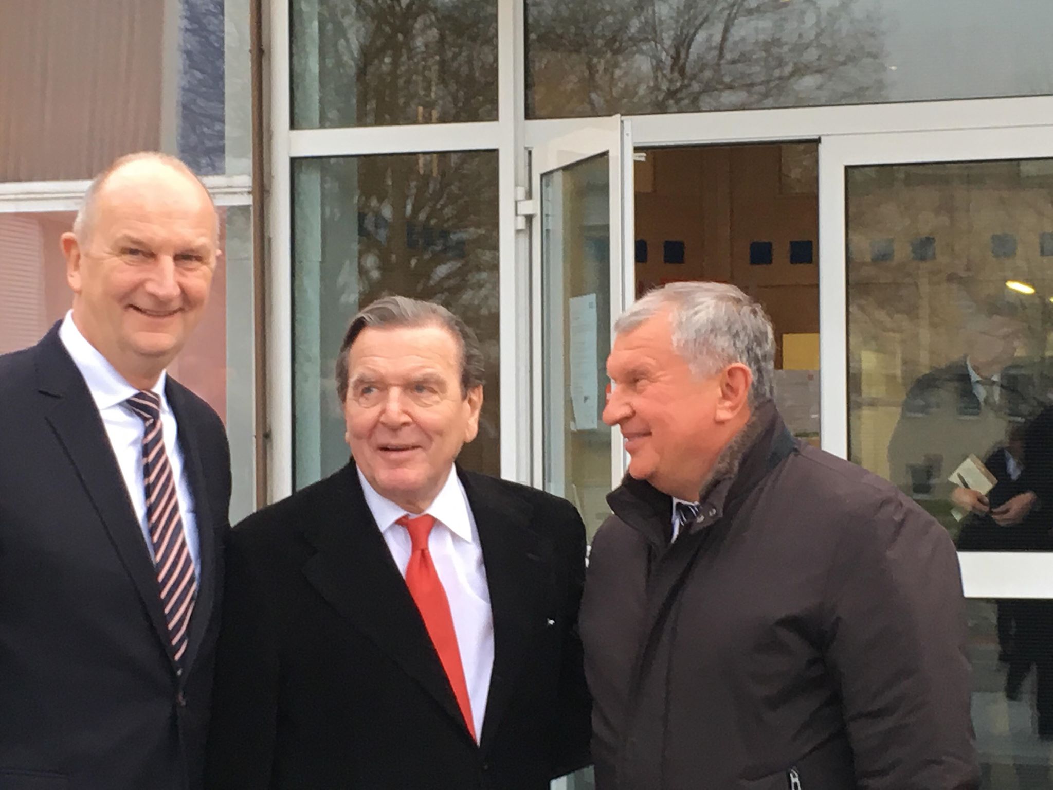 Polen, Deutsch-Polnische Nachrichten, deutschpolnischenachrichten, Warschau, Osteuropa, Nachrichten, News, Potsdam, Berlin, Krakow, Krakau, Frankfurt (Oder), Viadrina, Europa, Politik, Wirtschaft, Kultur, Dietmar Woidke, Gerhard Schröder, Igor Setschin, PCK, Schwedt, Raffinerie, Uckermark, Brandenburg