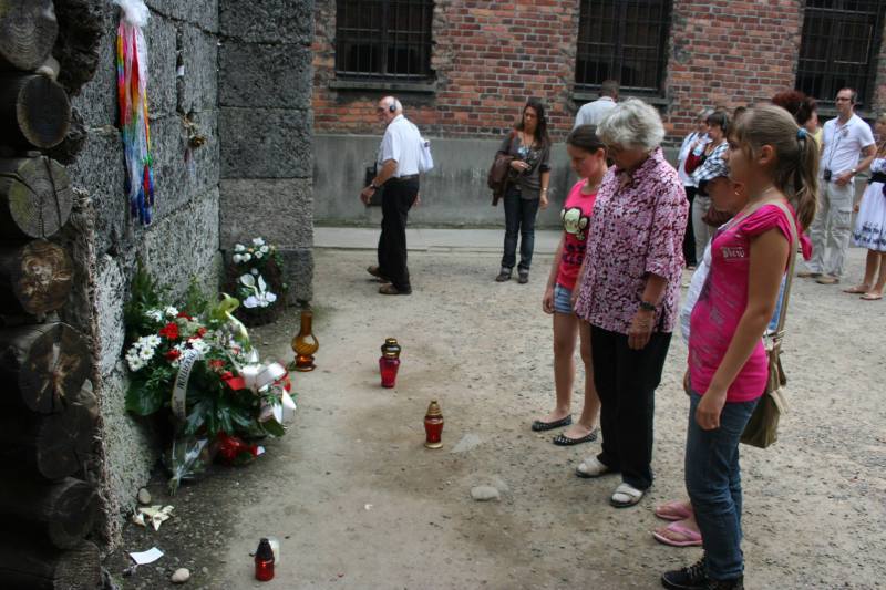 Polen, Deutsch-Polnische Nachrichten, deutschpolnischenachrichten, Warschau, Osteuropa, Nachrichten, News, Potsdam, Berlin, Krakow, Krakau, Frankfurt (Oder), Viadrina, Europa, Politik, Wirtschaft, Kultur, Armin Huttenlocher, Dietmar Woidke, Auschwitz, Gedenken, Shoa