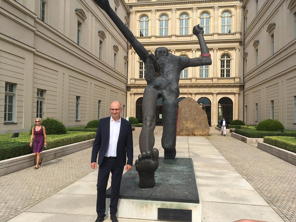 117267777_737940187030060_79885175556456649_n